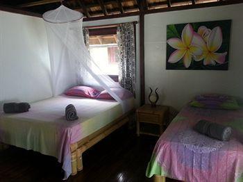 Bed And Breakfast Tikehau Exterior photo